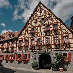 Loewen & Restaurant Hotel Marktbreit