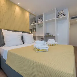 Gallery With Parking Guest house Zadar