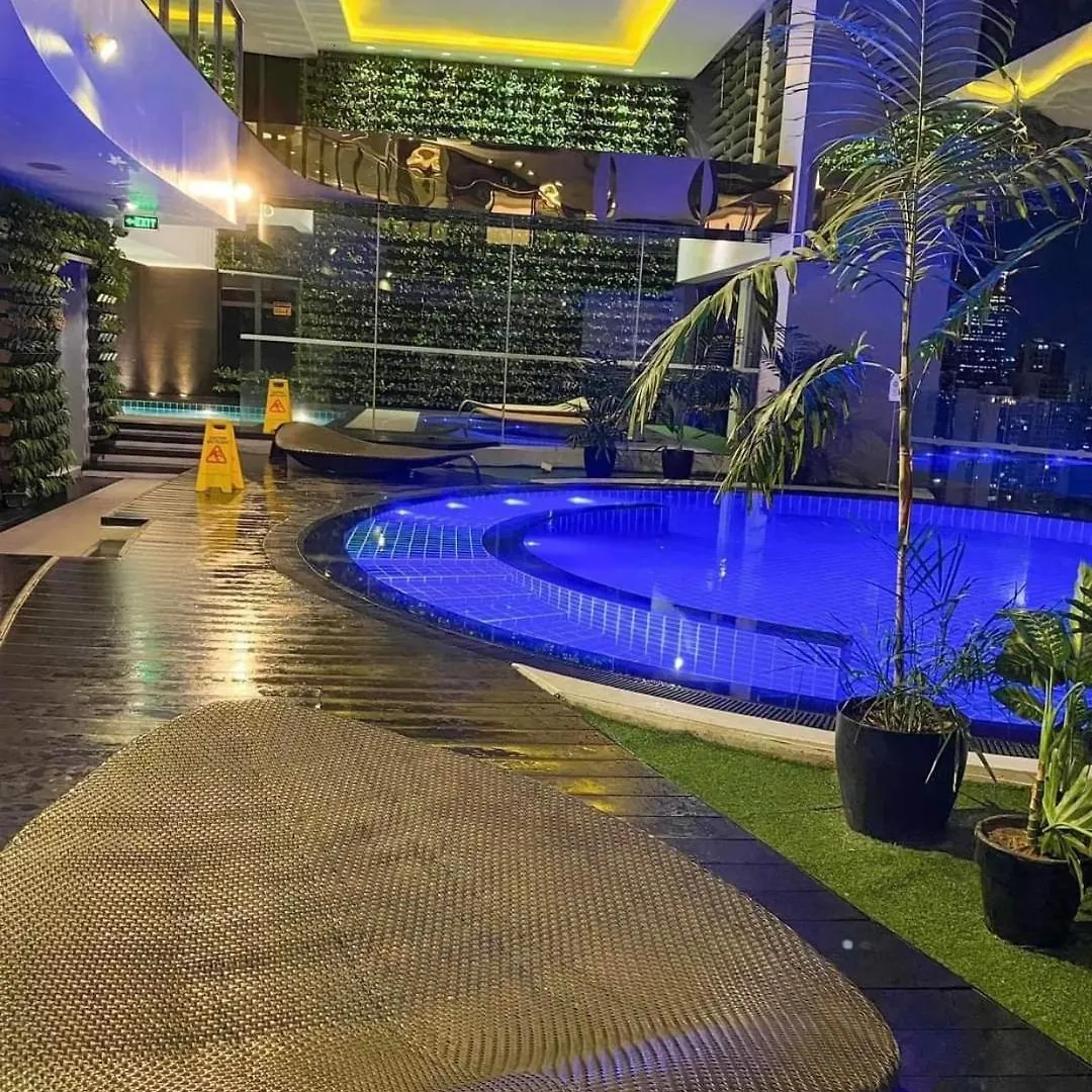 Homestead Manila Apartment