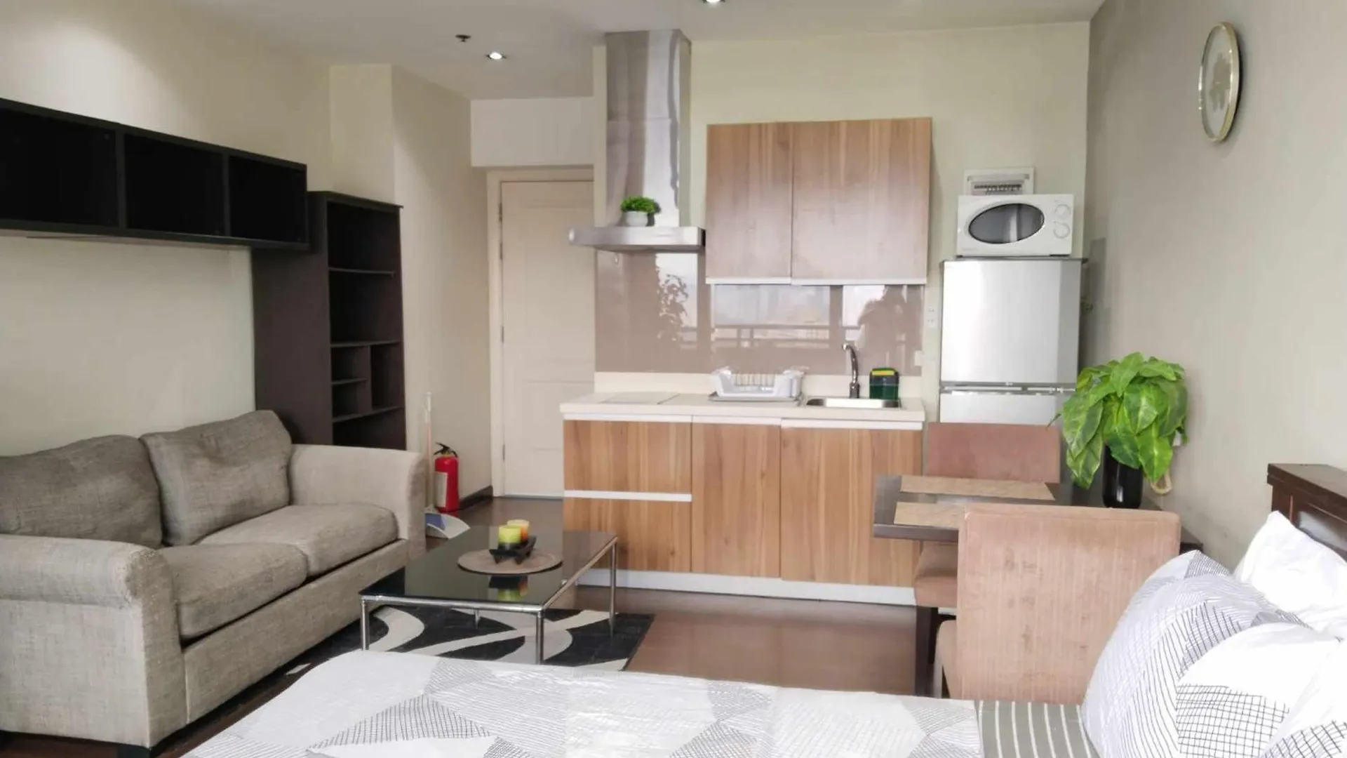 Homestead Manila Apartment